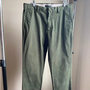 Banana Republic Aiden Slim Chino Pant